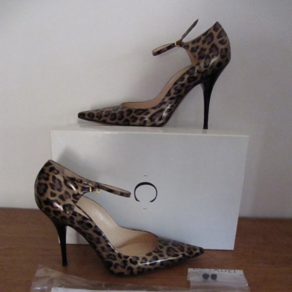 Casadei Pellame leopard-patent T-strap pump, SZ40